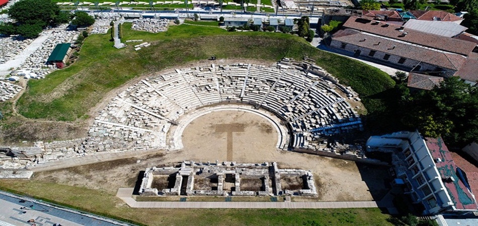 Α' ΑΡΧΑΙΟ ΘΕΑΤΡΟ ΛΑΡΙΣΑΣ