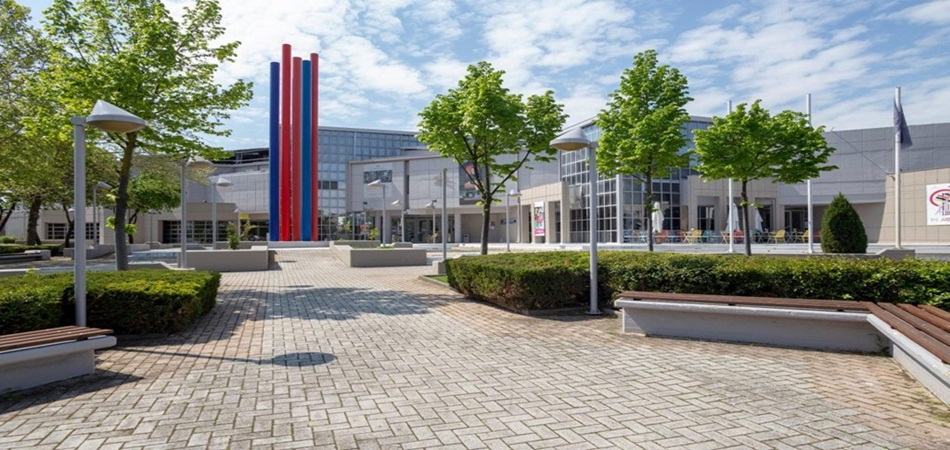 ΔΗΜΟΤΙΚΗ ΠΙΝΑΚΟΘΗΚΗ